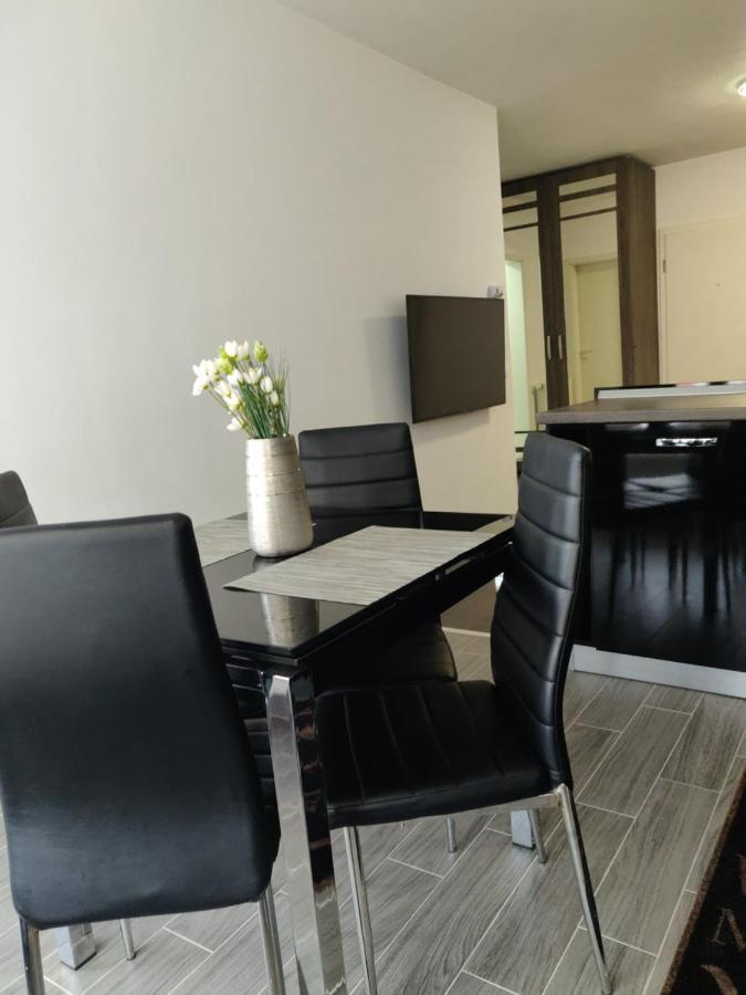 Avangarden Apartment Brassó Kültér fotó